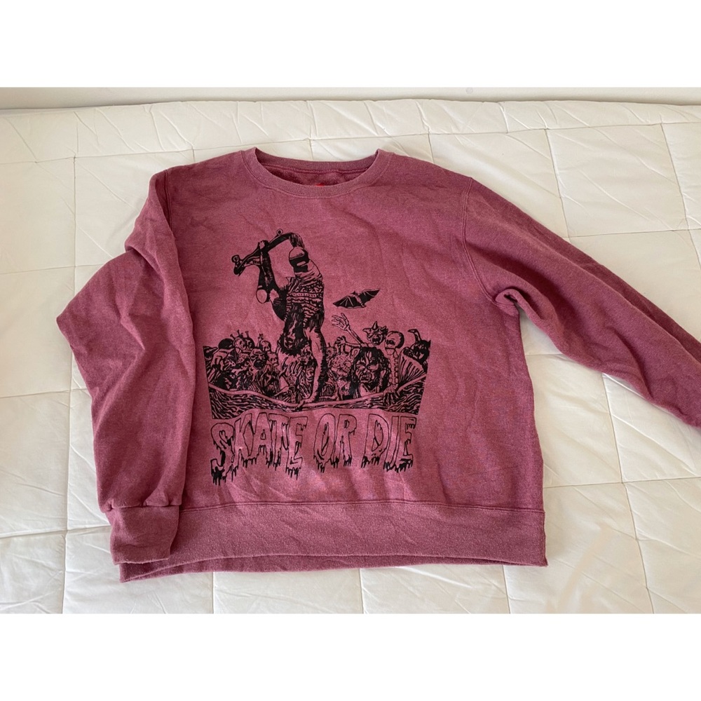 SUPER SOFT Edgy Pink Graphic Crew Sweatshirt